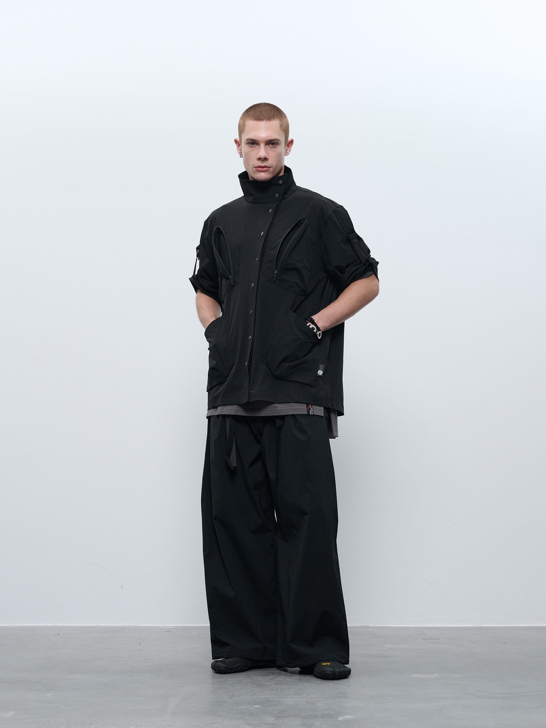 "Thief" Left Diagonal Collar 4 Snap Button Medium Sleeve Quick Dry Shirt J24E-BK "Erosion Equipment"