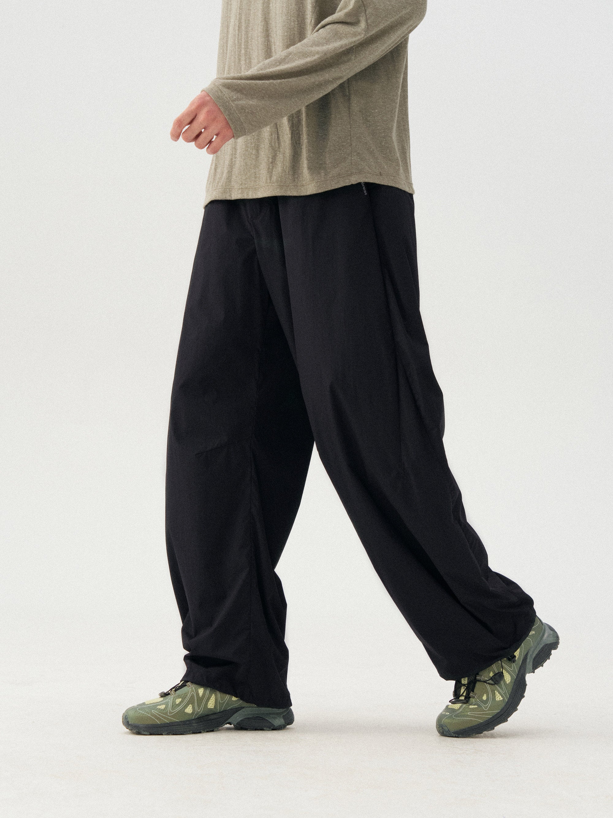 Instantaneous mountain Monterest outdoor light and cool water-repellent UPF100+ sunscreen scimitar silhouette slacks