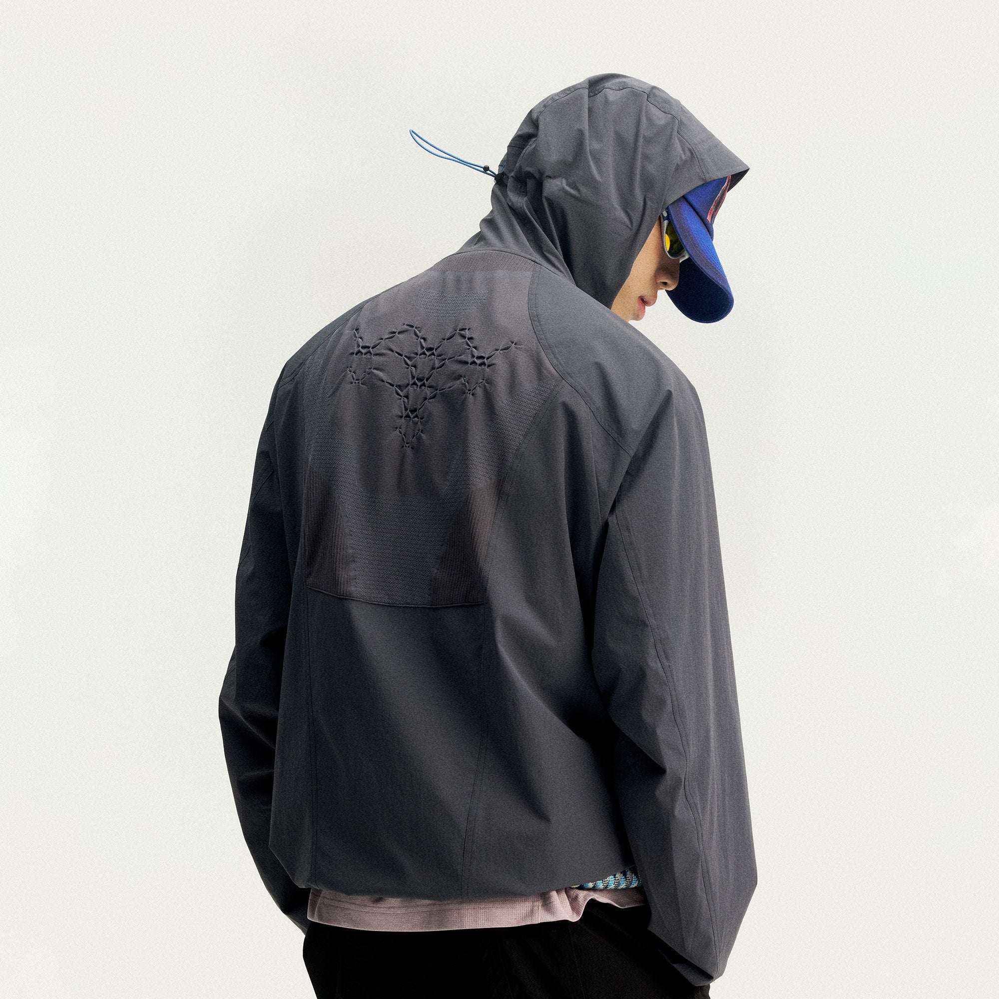 Instantaneous mountain Monterest weaving wind breathing soft armor outdoor lightweight soft shell hooded trekking jacket jacket for men